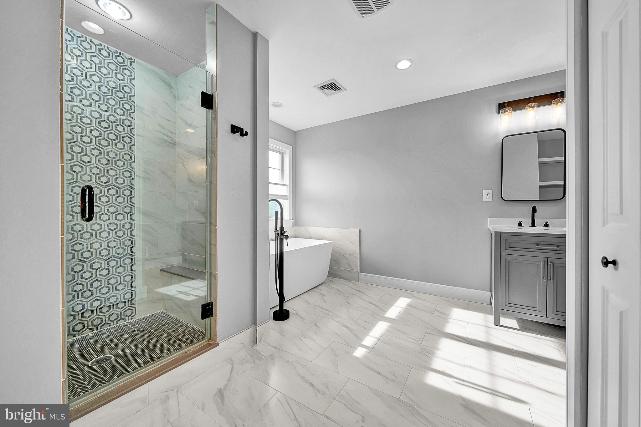 NORTH POINTE - Residential