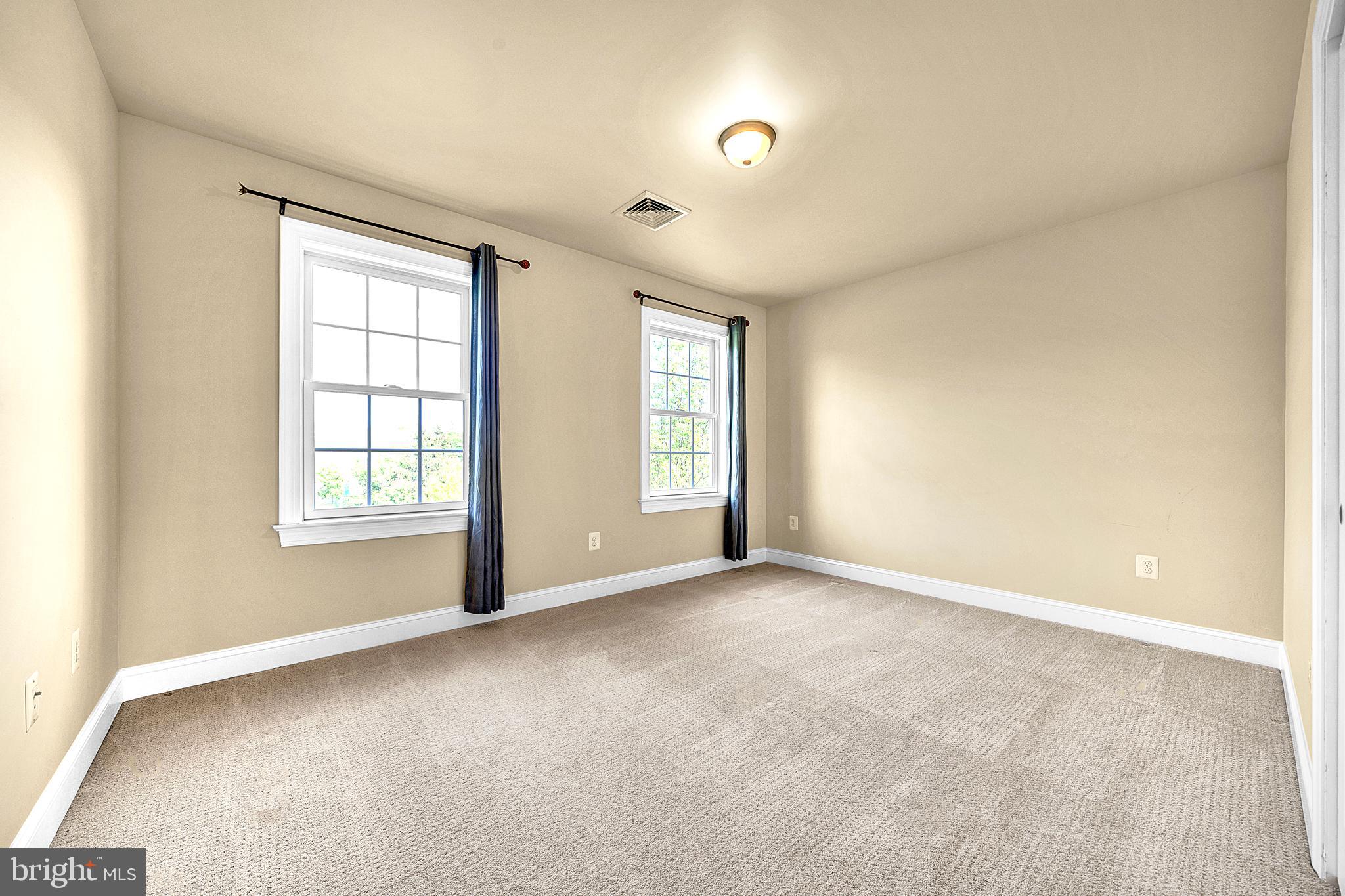 NORTH POINTE - Residential