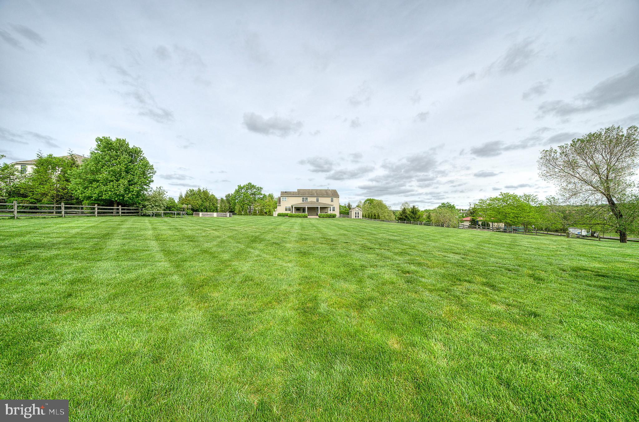 NORTH POINTE - Residential