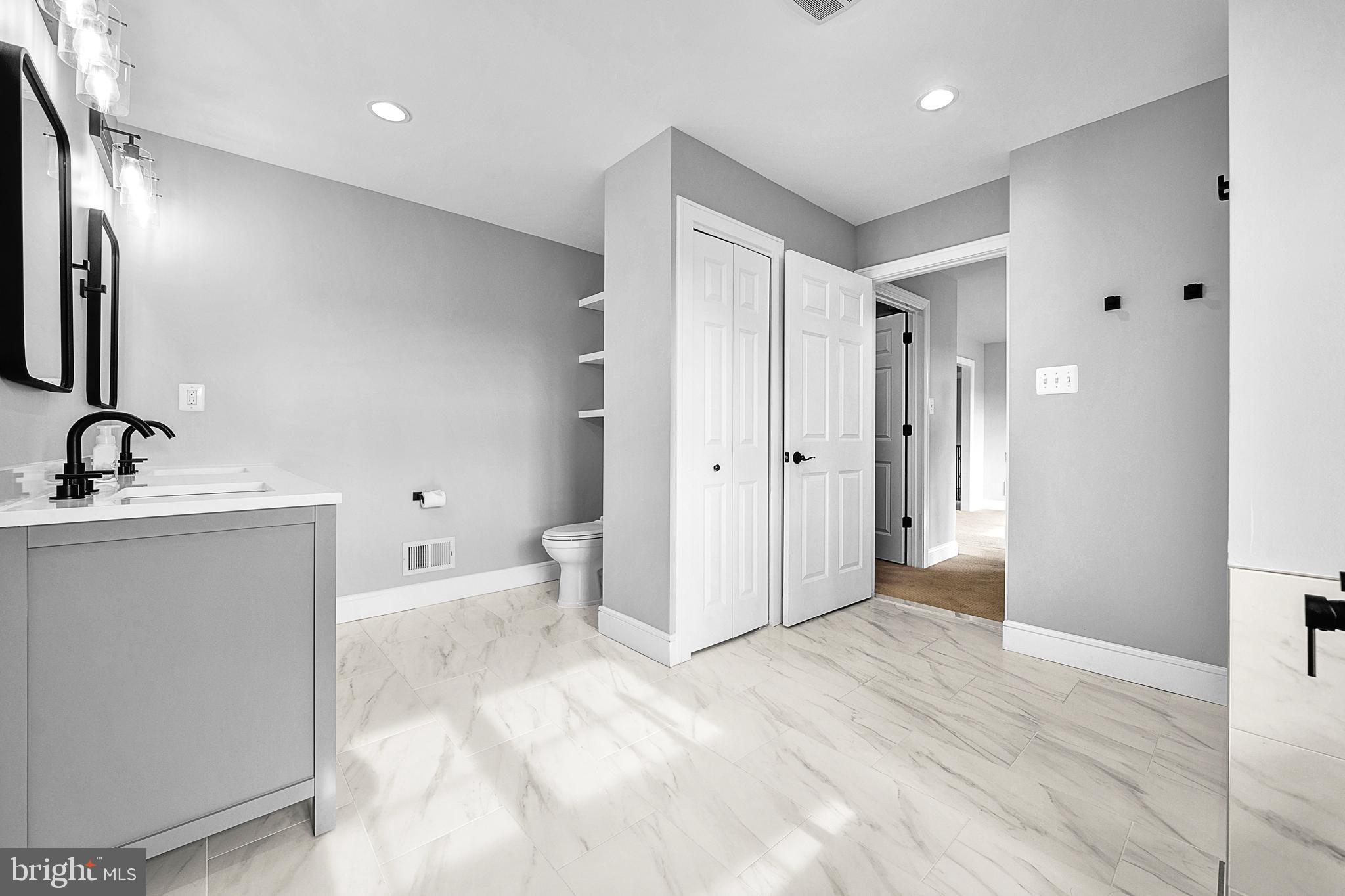 NORTH POINTE - Residential