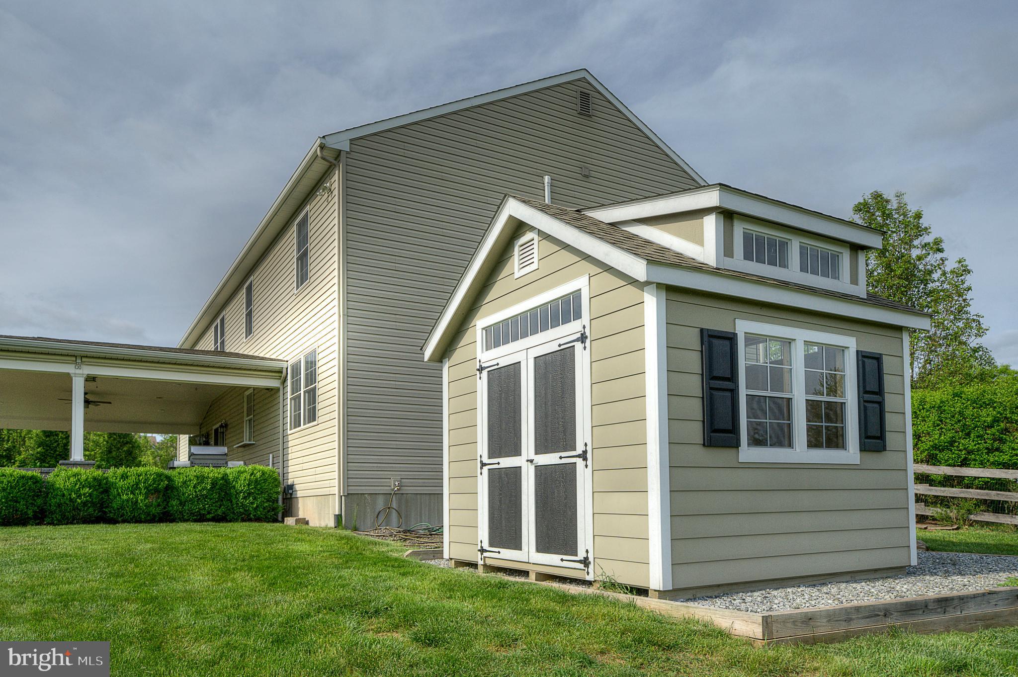 NORTH POINTE - Residential