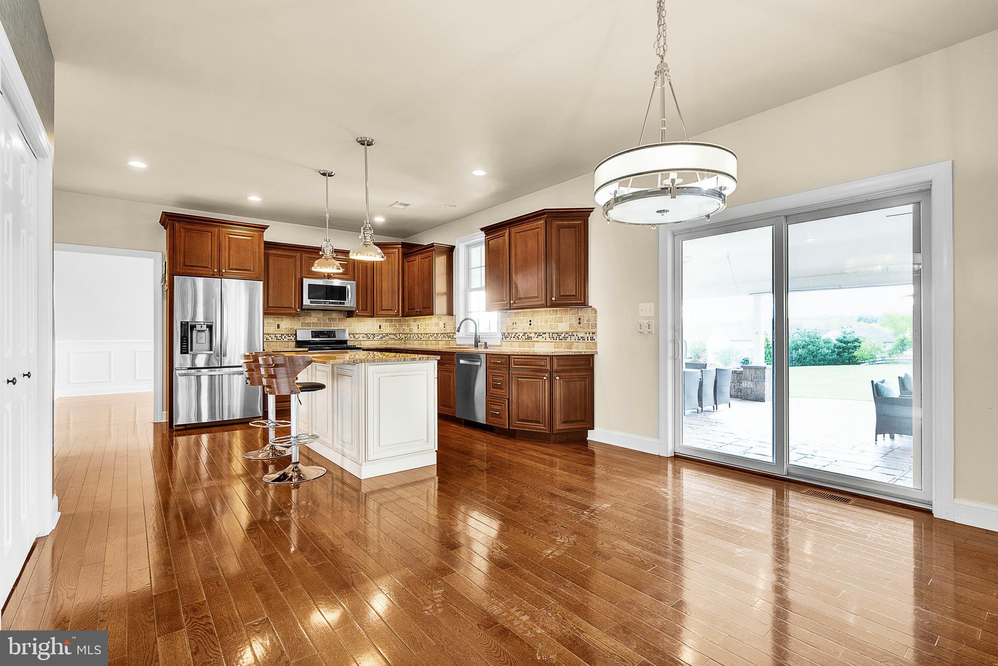 NORTH POINTE - Residential