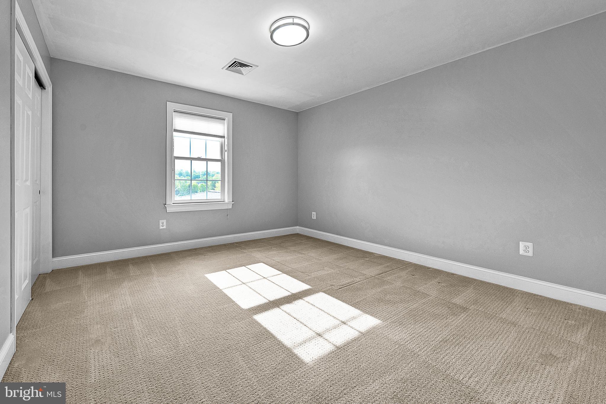 NORTH POINTE - Residential