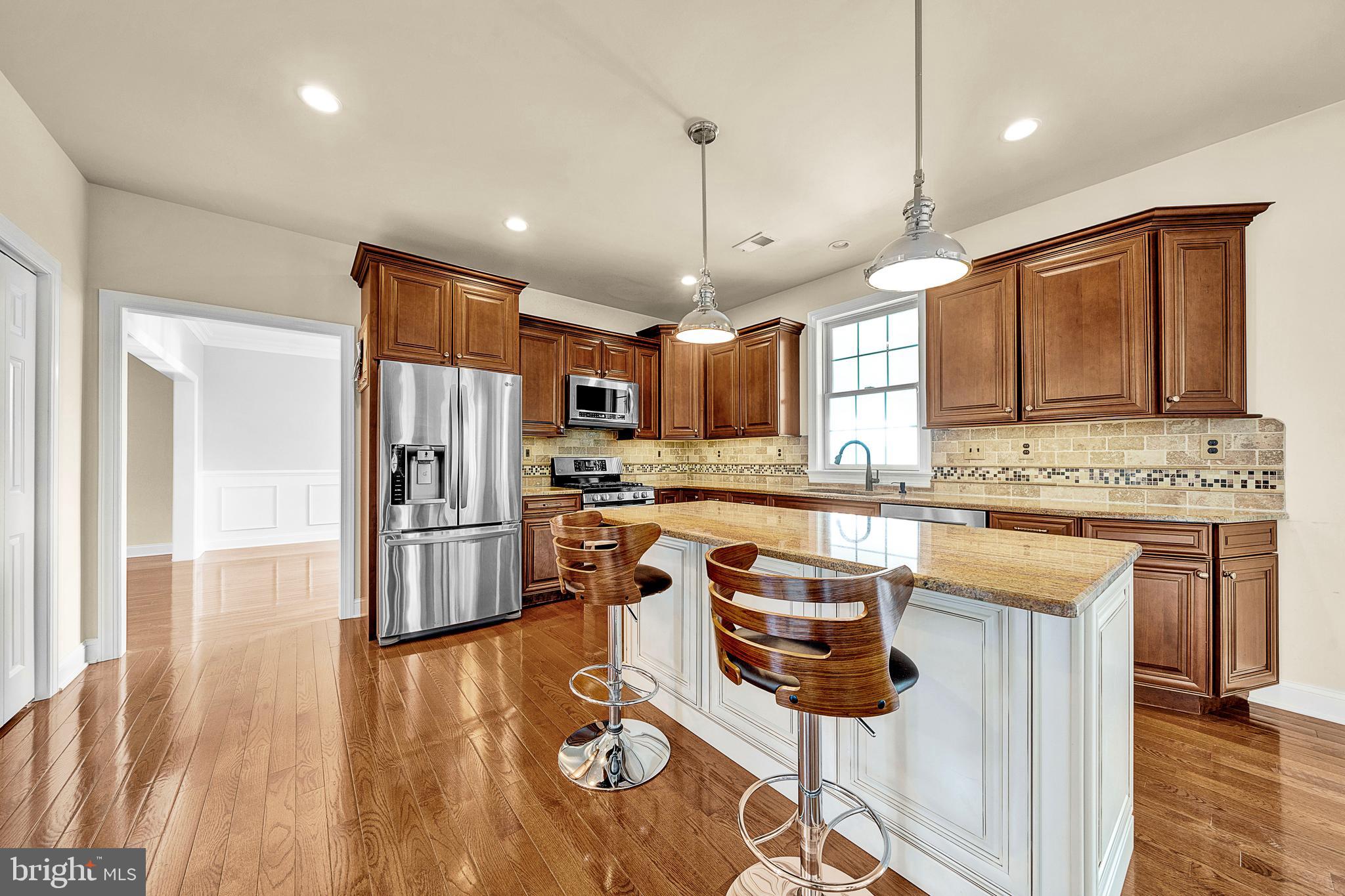 NORTH POINTE - Residential