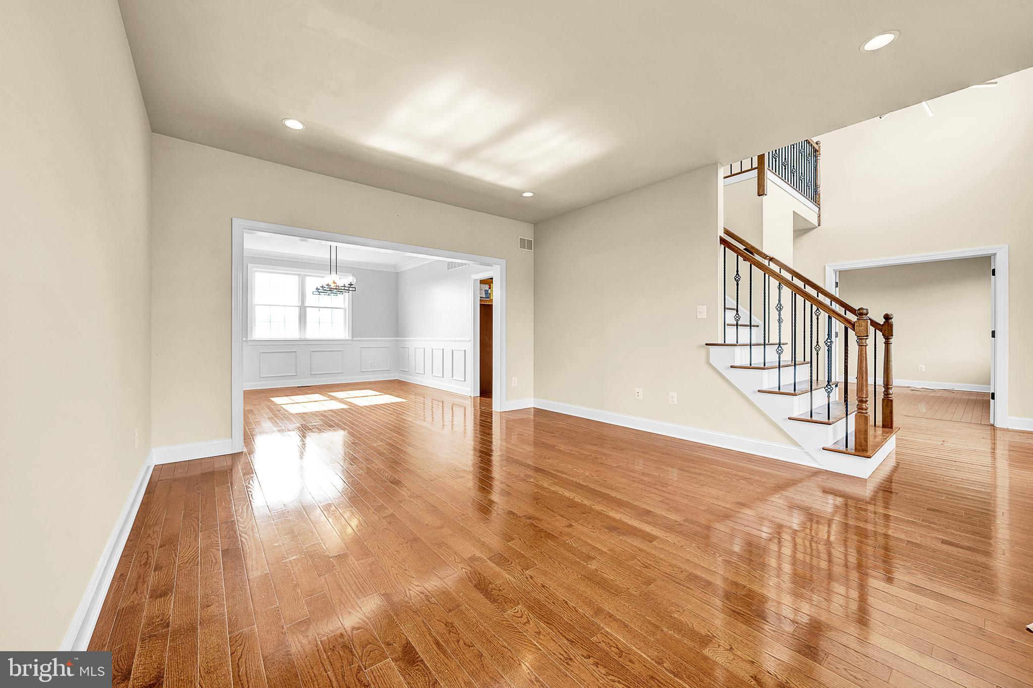 NORTH POINTE - Residential