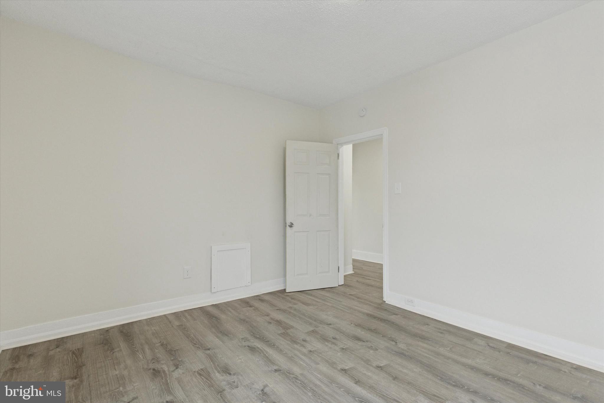 ROXBOROUGH - Residential Lease