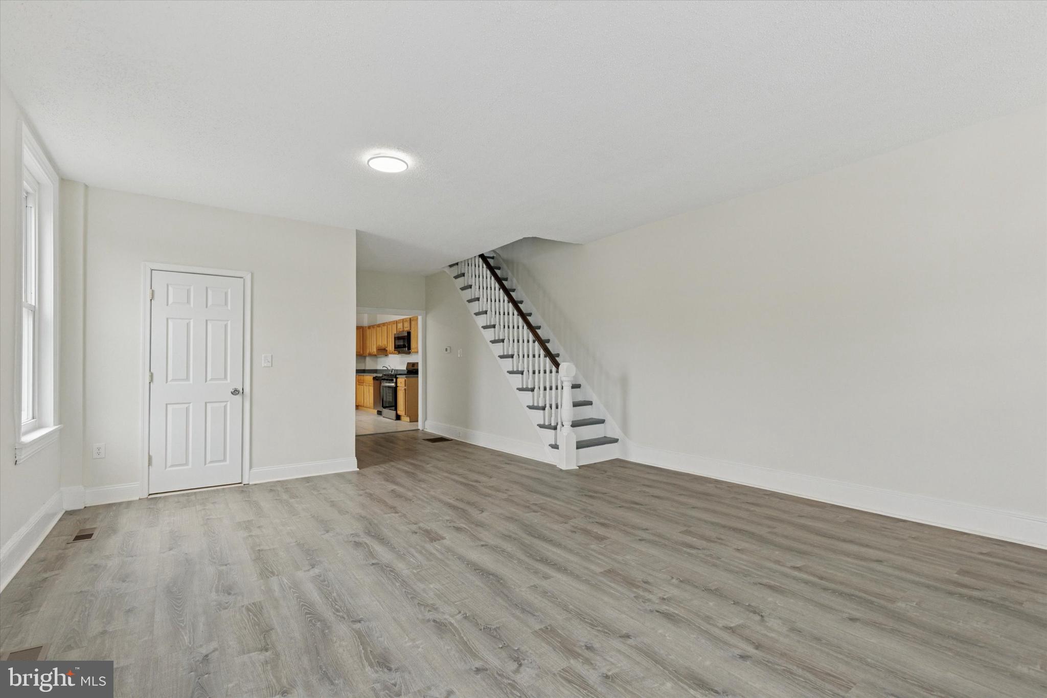 ROXBOROUGH - Residential Lease