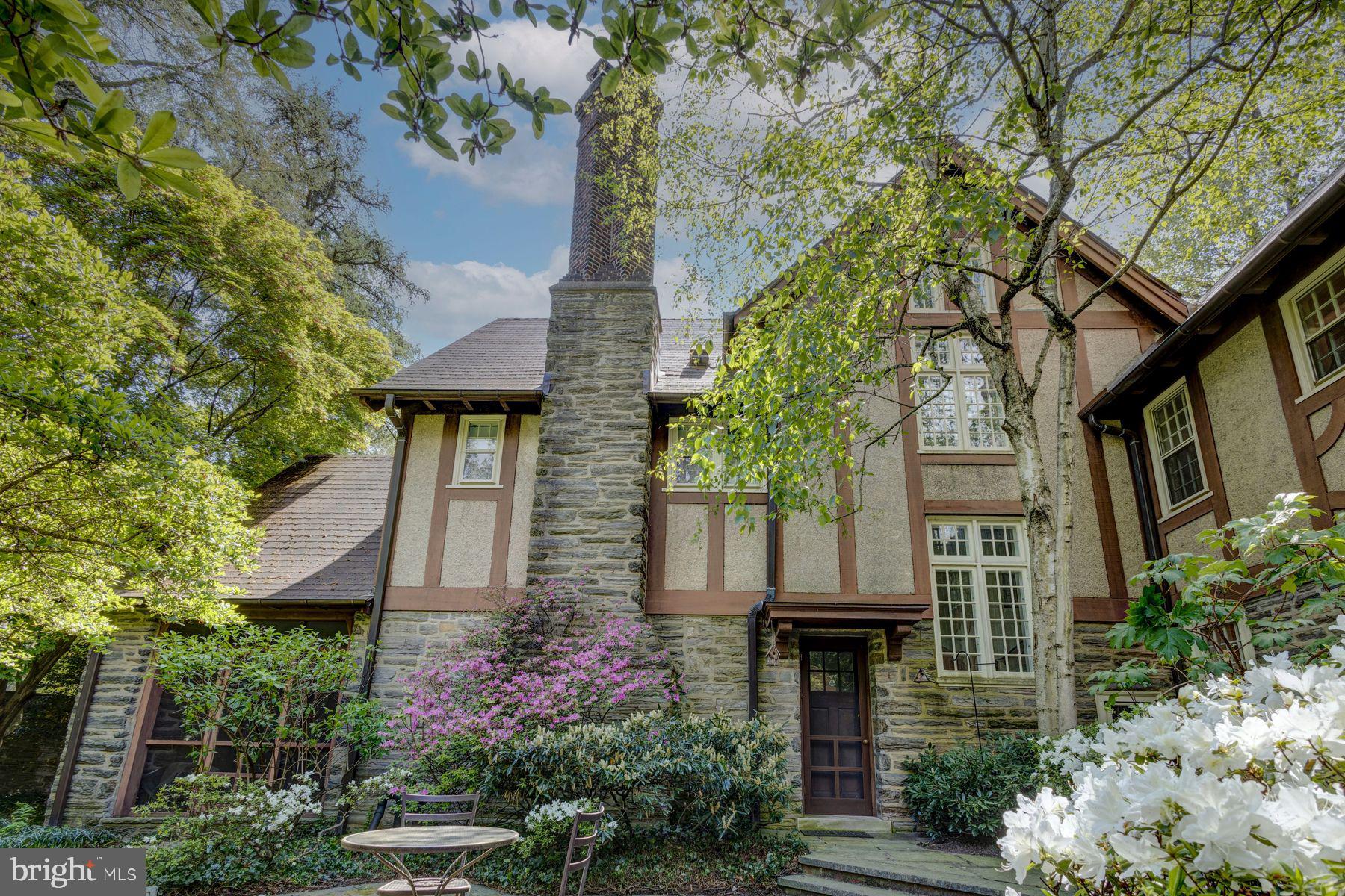 CHESTNUT HILL - Residential