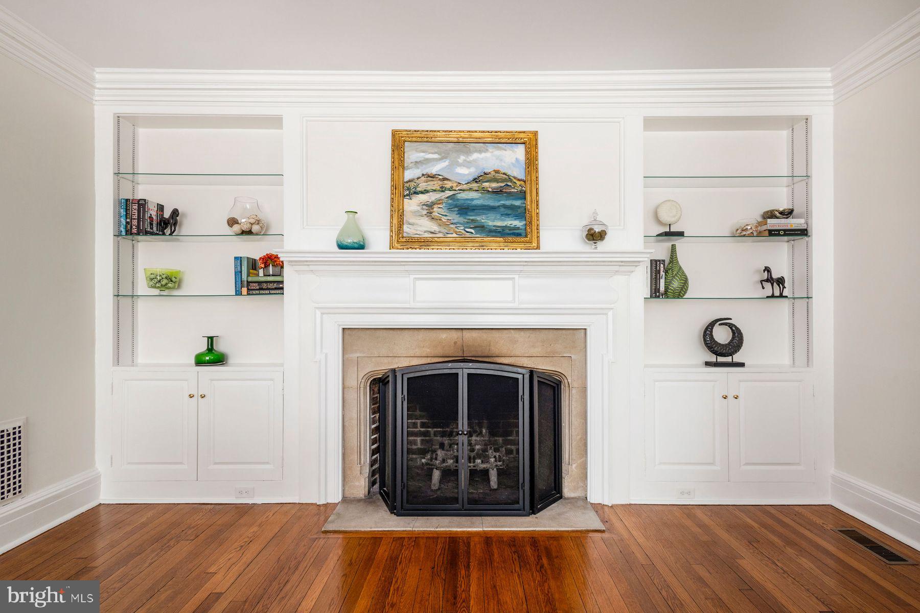 CHESTNUT HILL - Residential