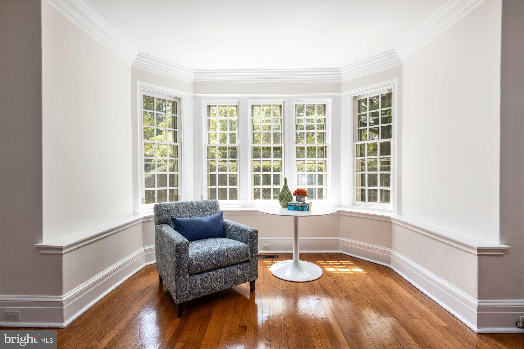 CHESTNUT HILL - Residential