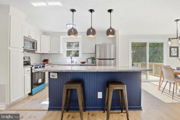 216 MAPLEWOOD DRIVE