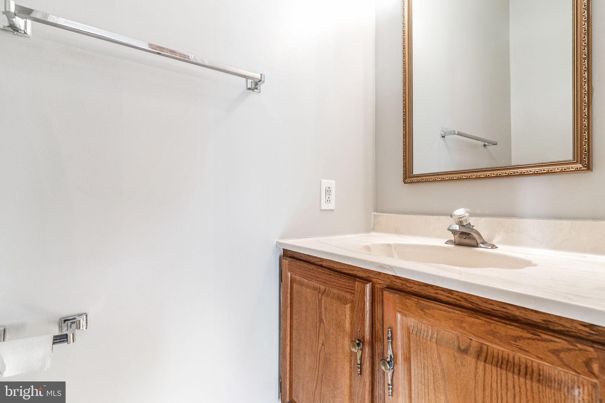 SEVEN OAKS - Residential Lease