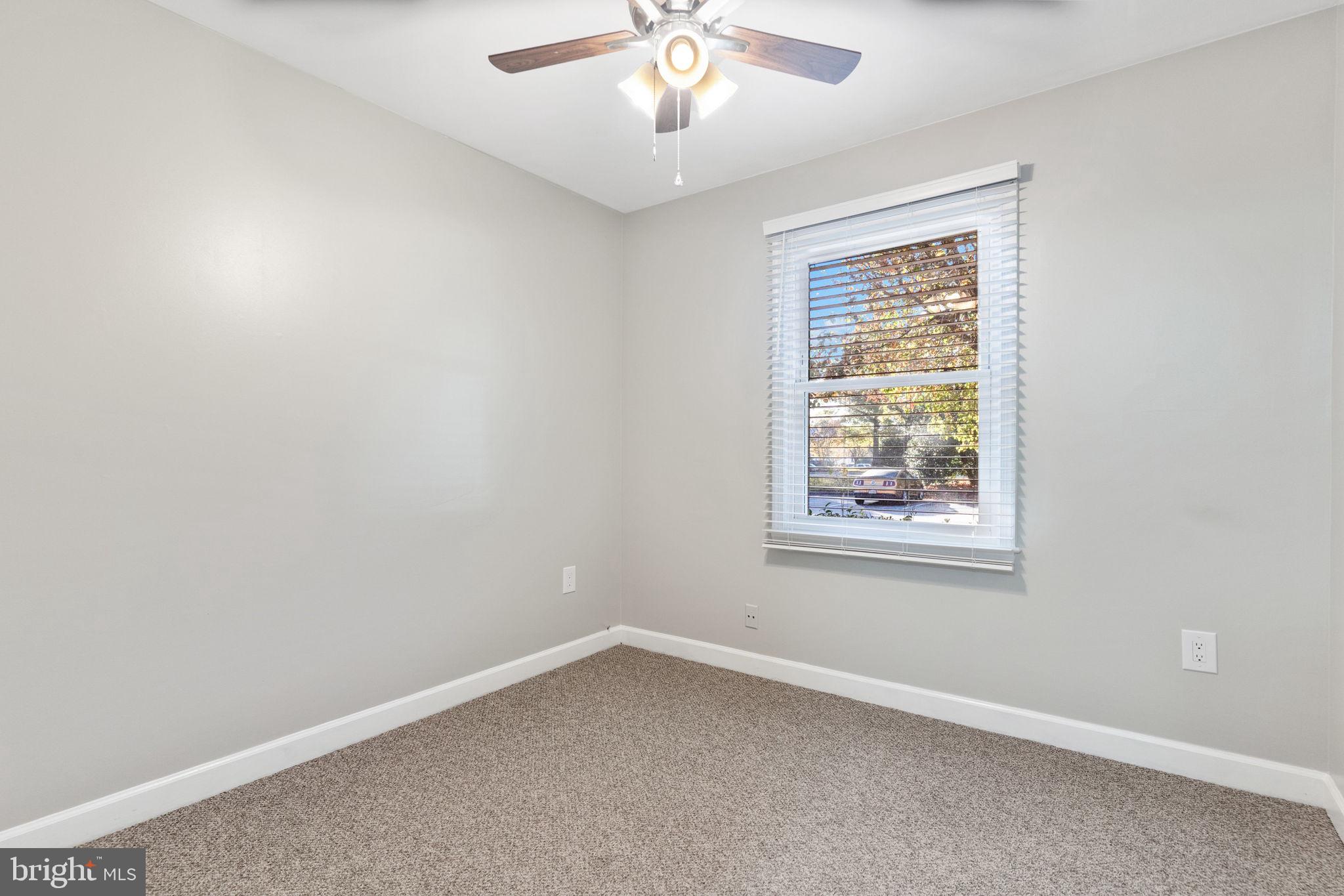 SEVEN OAKS - Residential Lease