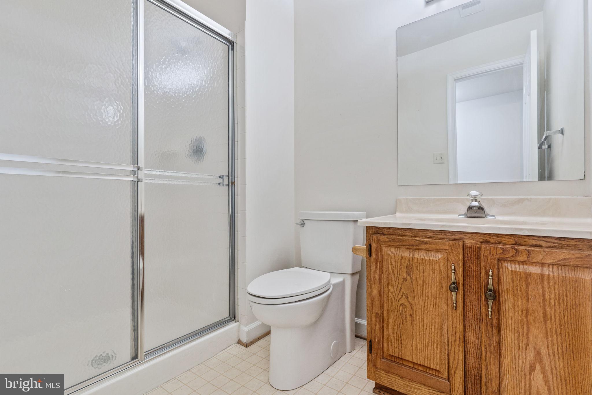 SEVEN OAKS - Residential Lease