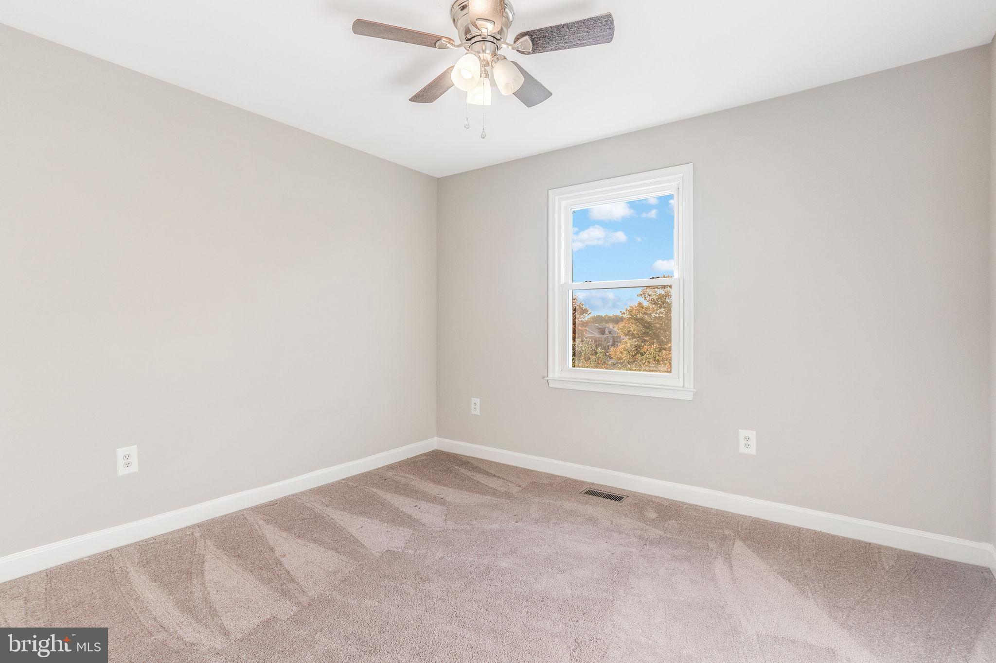 SEVEN OAKS - Residential Lease