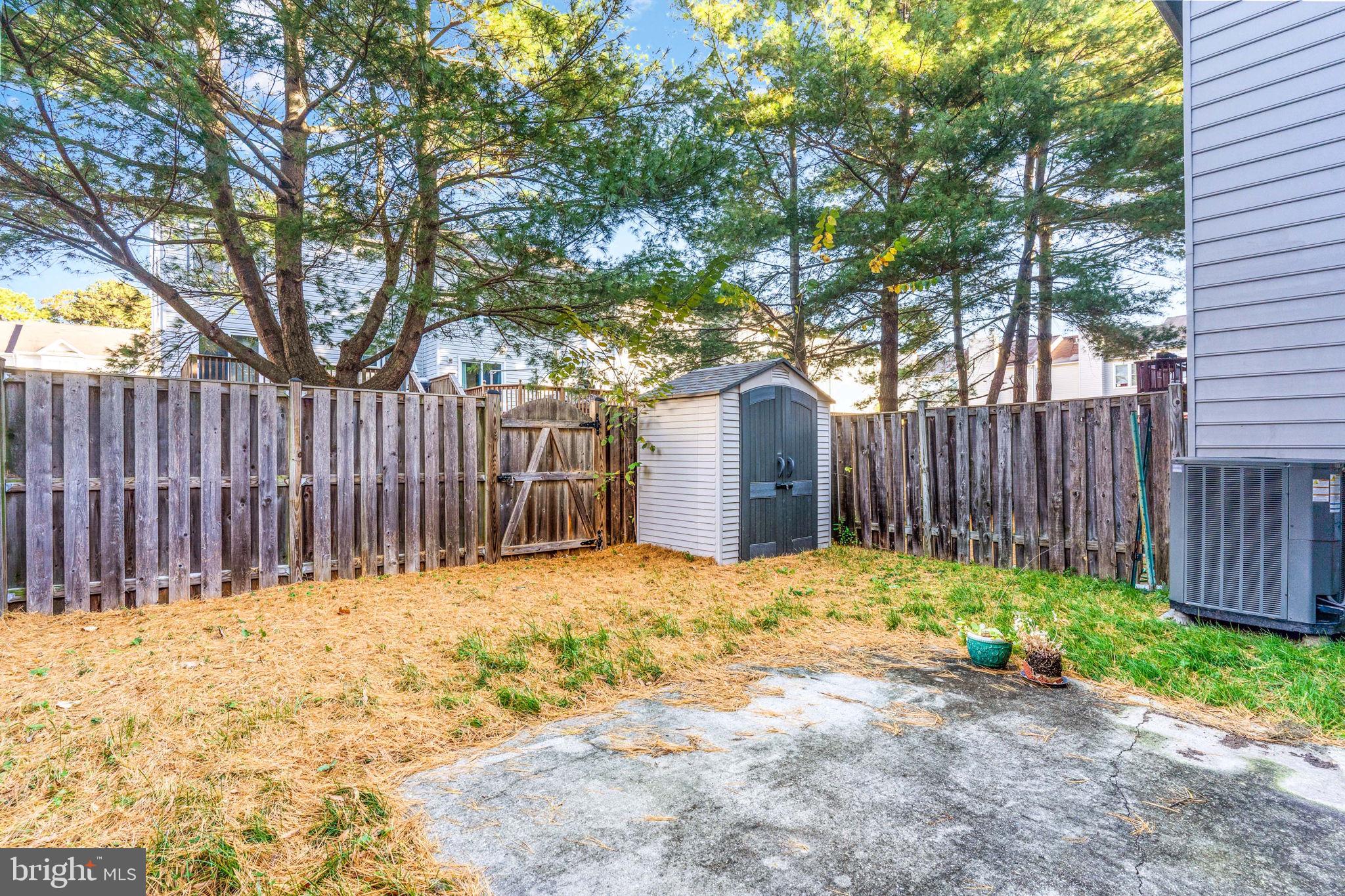 SEVEN OAKS - Residential Lease