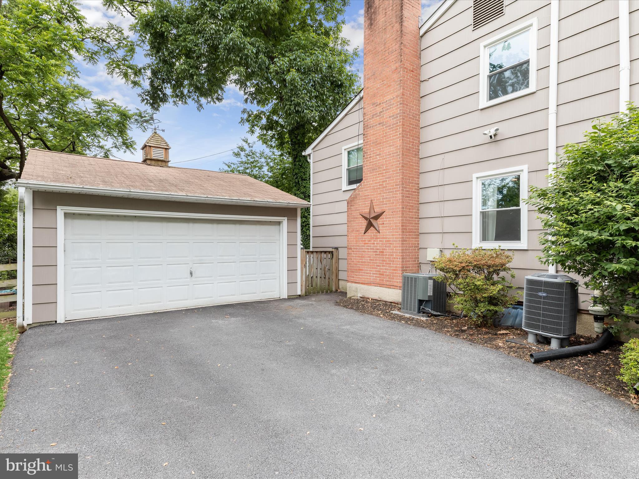 PINE VALLEY - Residential