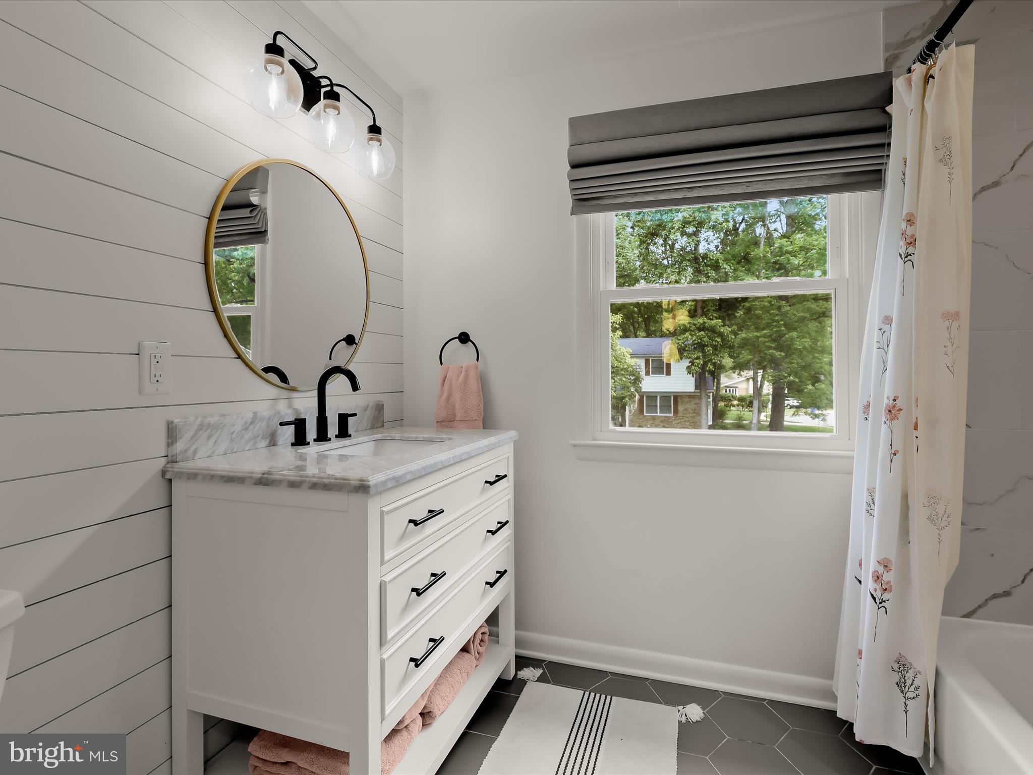 PINE VALLEY - Residential