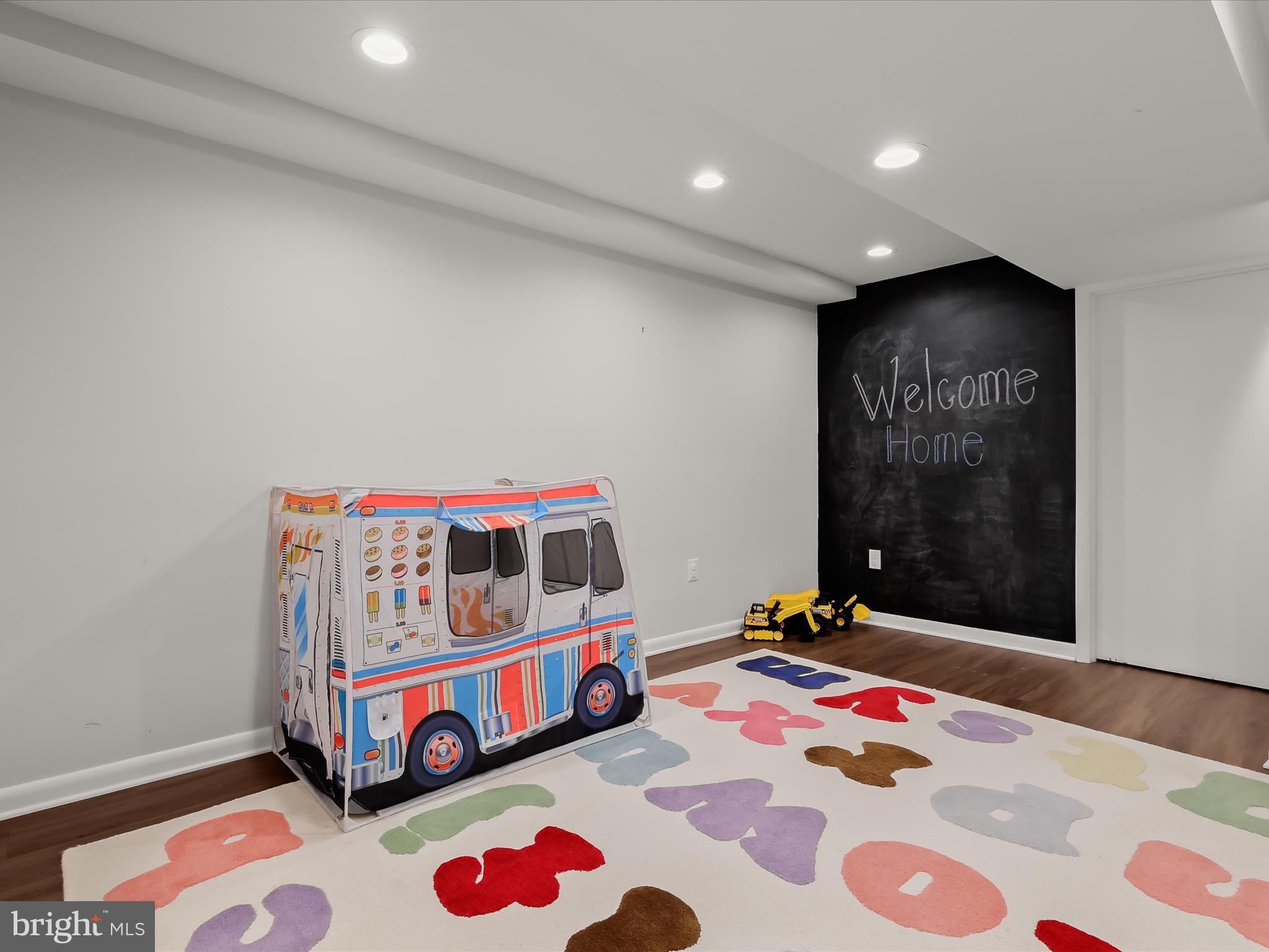 PINE VALLEY - Residential