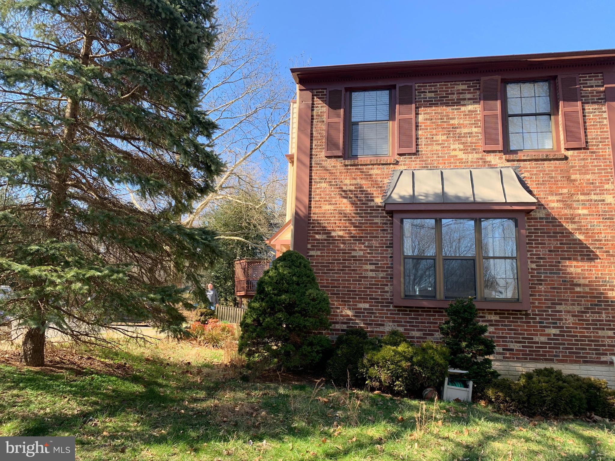 BURKE CENTRE - Residential