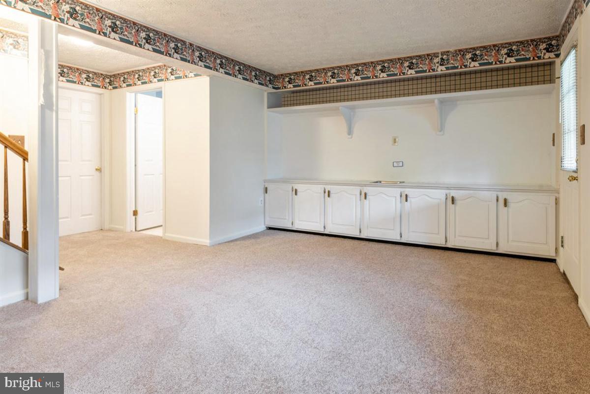 PINEY ORCHARD - Residential Lease