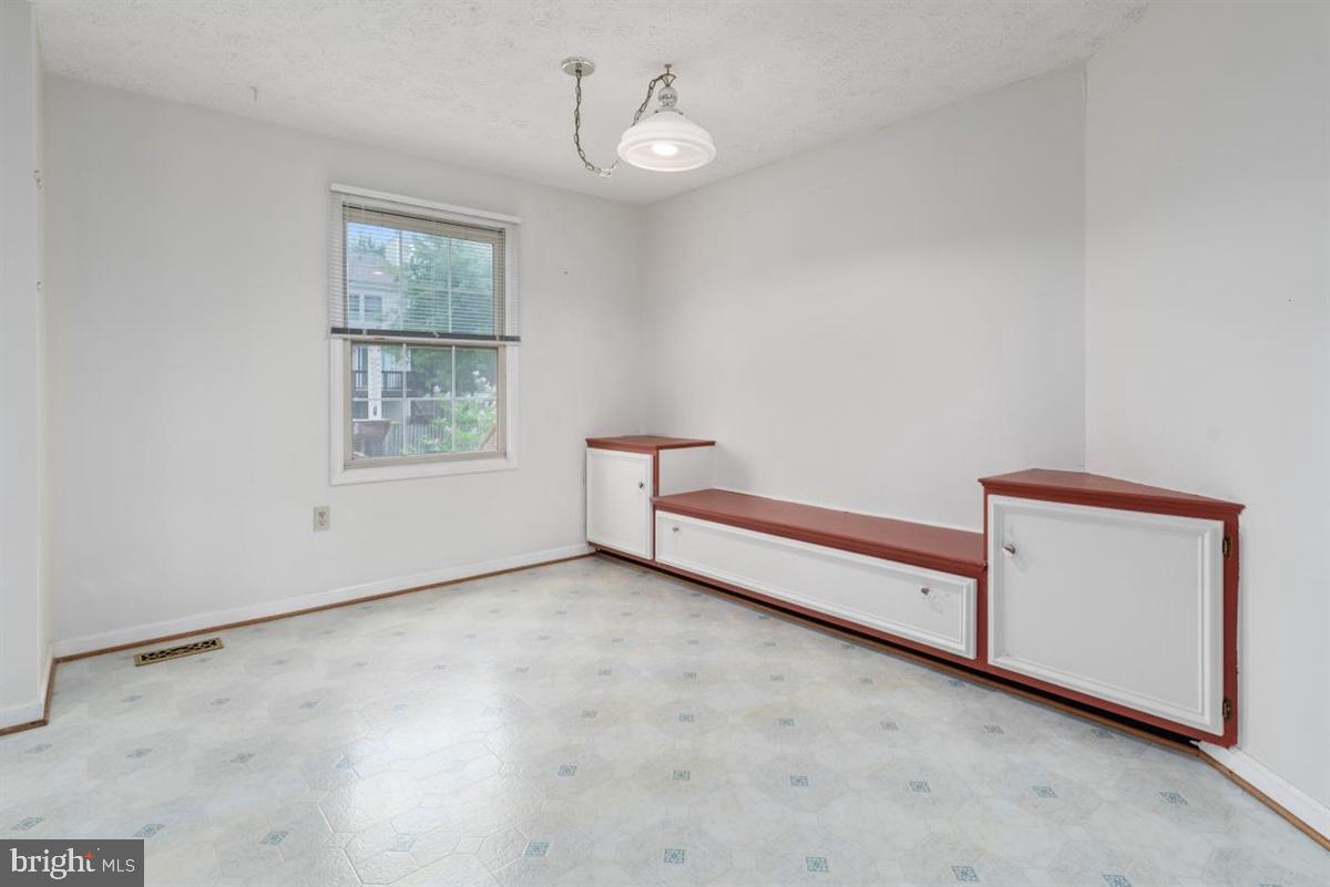 PINEY ORCHARD - Residential Lease