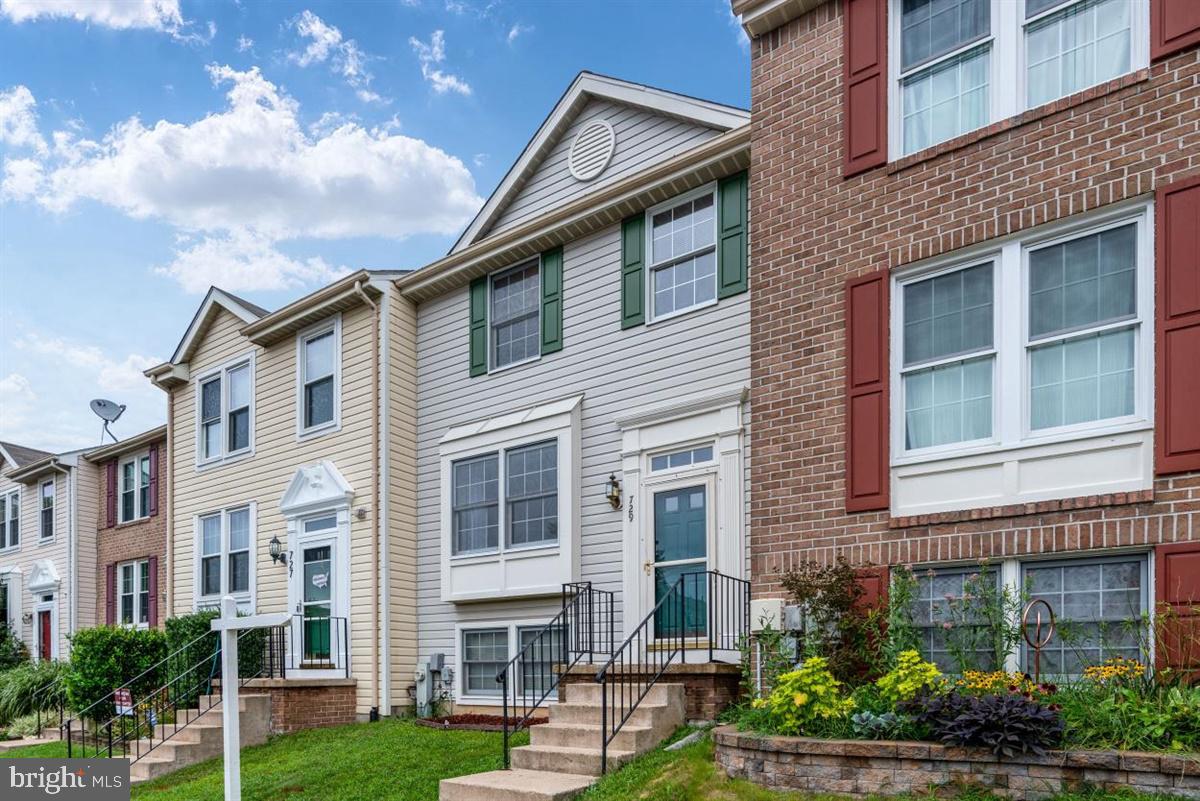 PINEY ORCHARD - Residential Lease