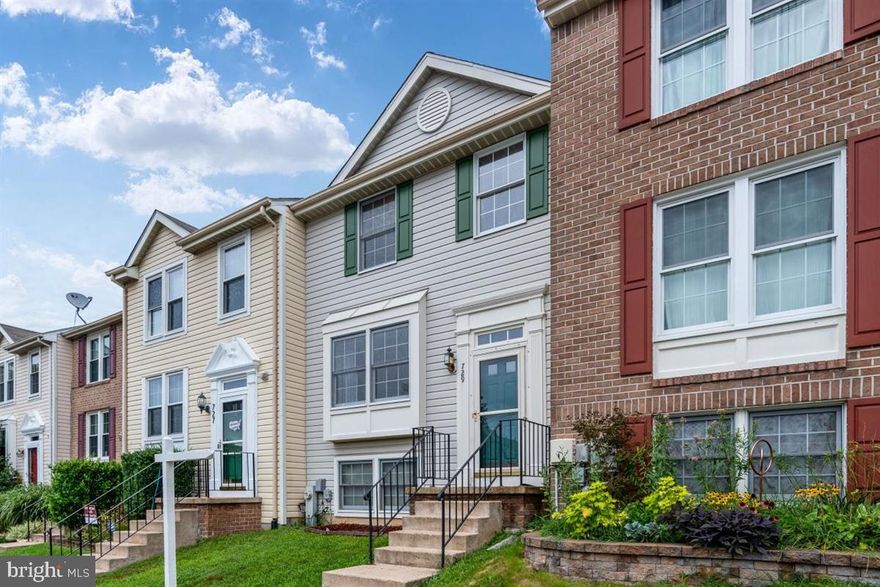 You'll love this feature-filled townhome in a fantastic location! The lower level offers a family room, a fireplace, built-in shelving, a full bathroom, a laundry room & walk-out access to the backyard. The main level boasts an open kitchen/dining area with built-in seating, a living room & a powder room. Stainless steel appliances in the kitchen, too! On the upper level, there's a master bedroom with cathedral ceiling, 2 full bathrooms & 2 more bedrooms. Outside, there's a rear deck, fenced yard & direct view of a great tot lot! All of the great Piney Orchard amenities are also included!