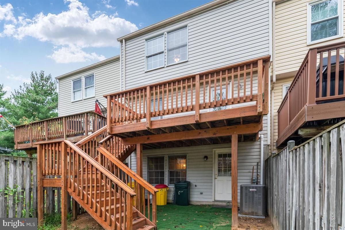 PINEY ORCHARD - Residential Lease