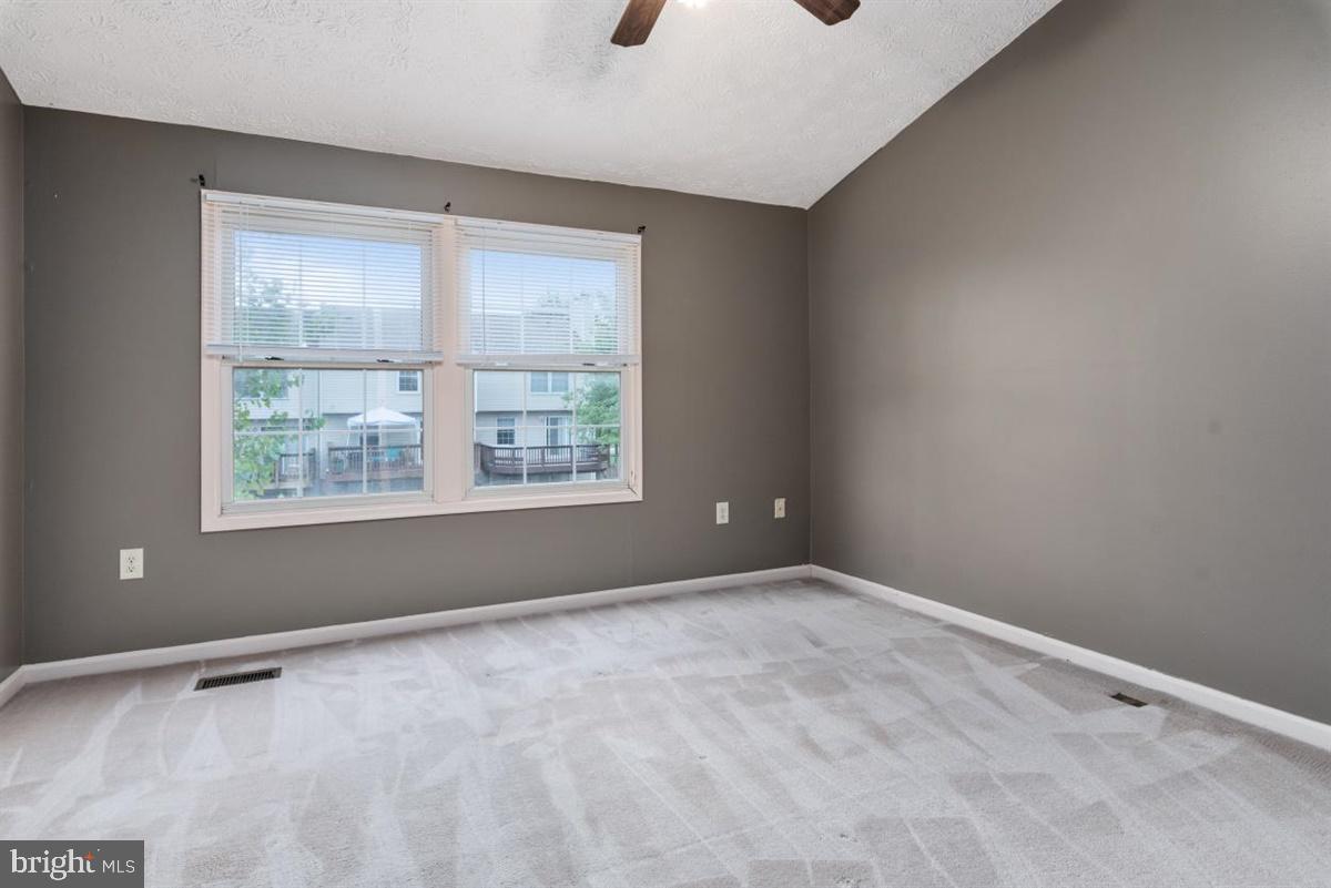 PINEY ORCHARD - Residential Lease