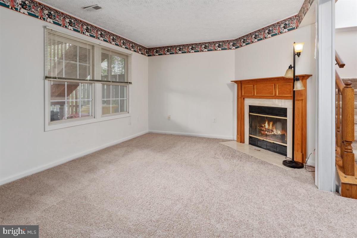 PINEY ORCHARD - Residential Lease