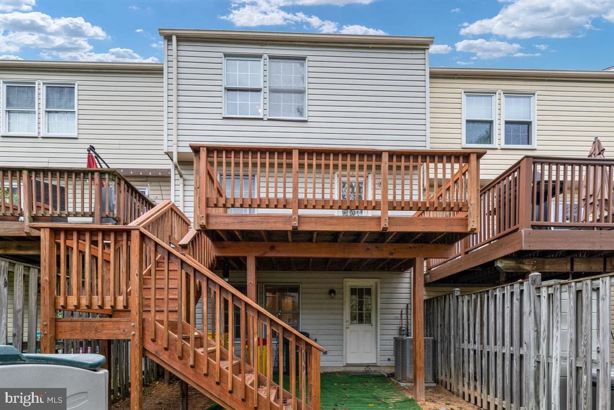 PINEY ORCHARD - Residential Lease