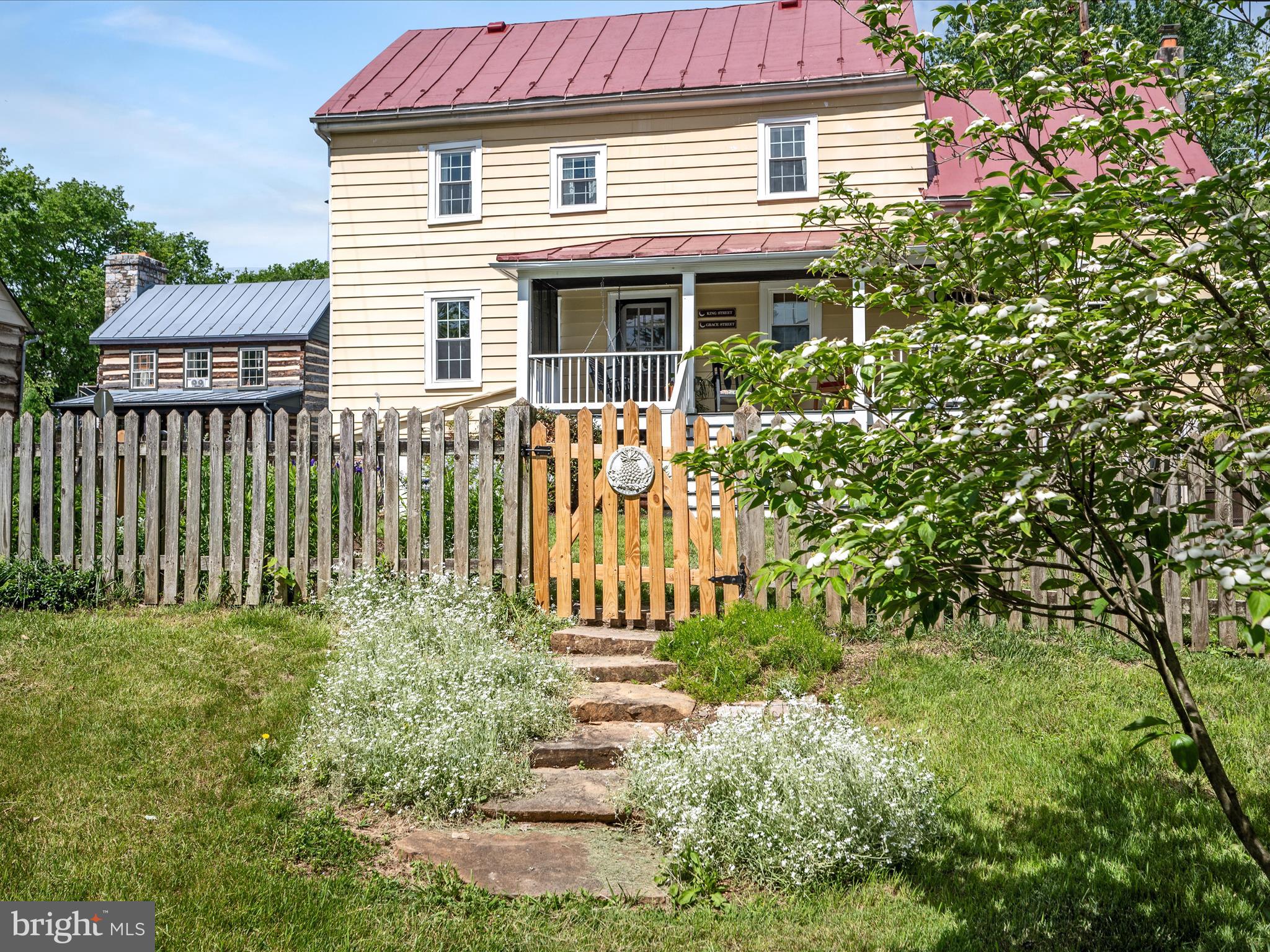 MIDDLEWAY DISTRICT - Residential