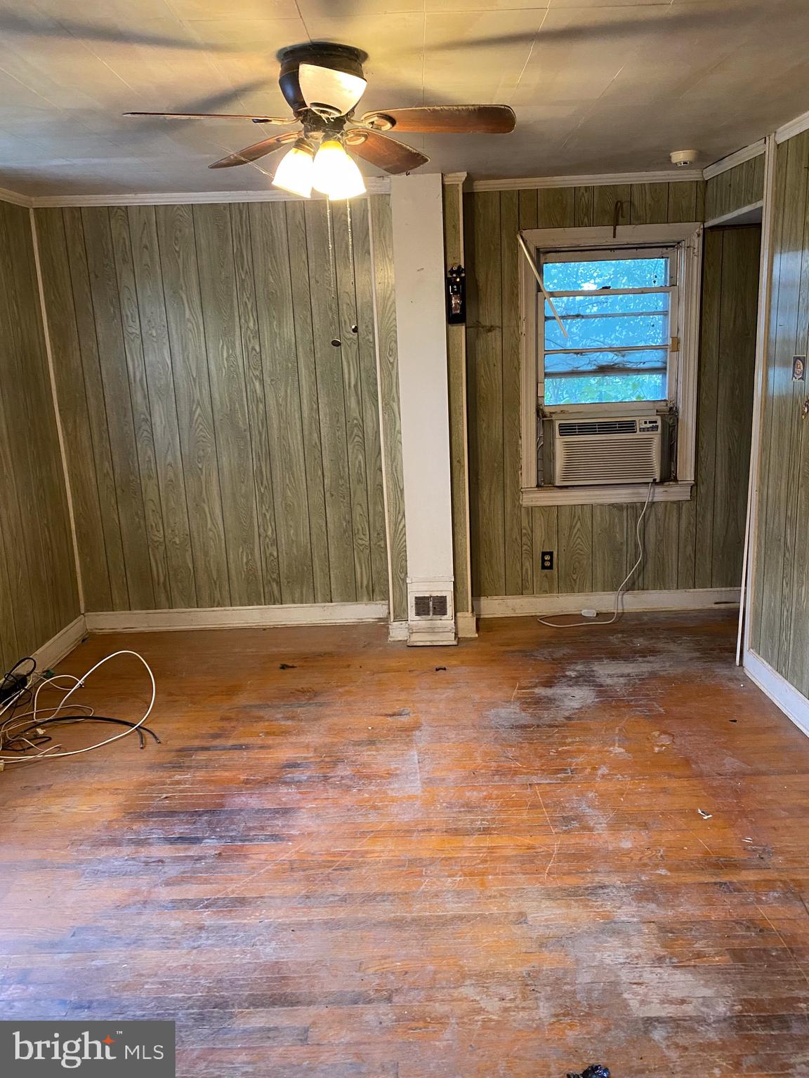 LAUREL - Residential