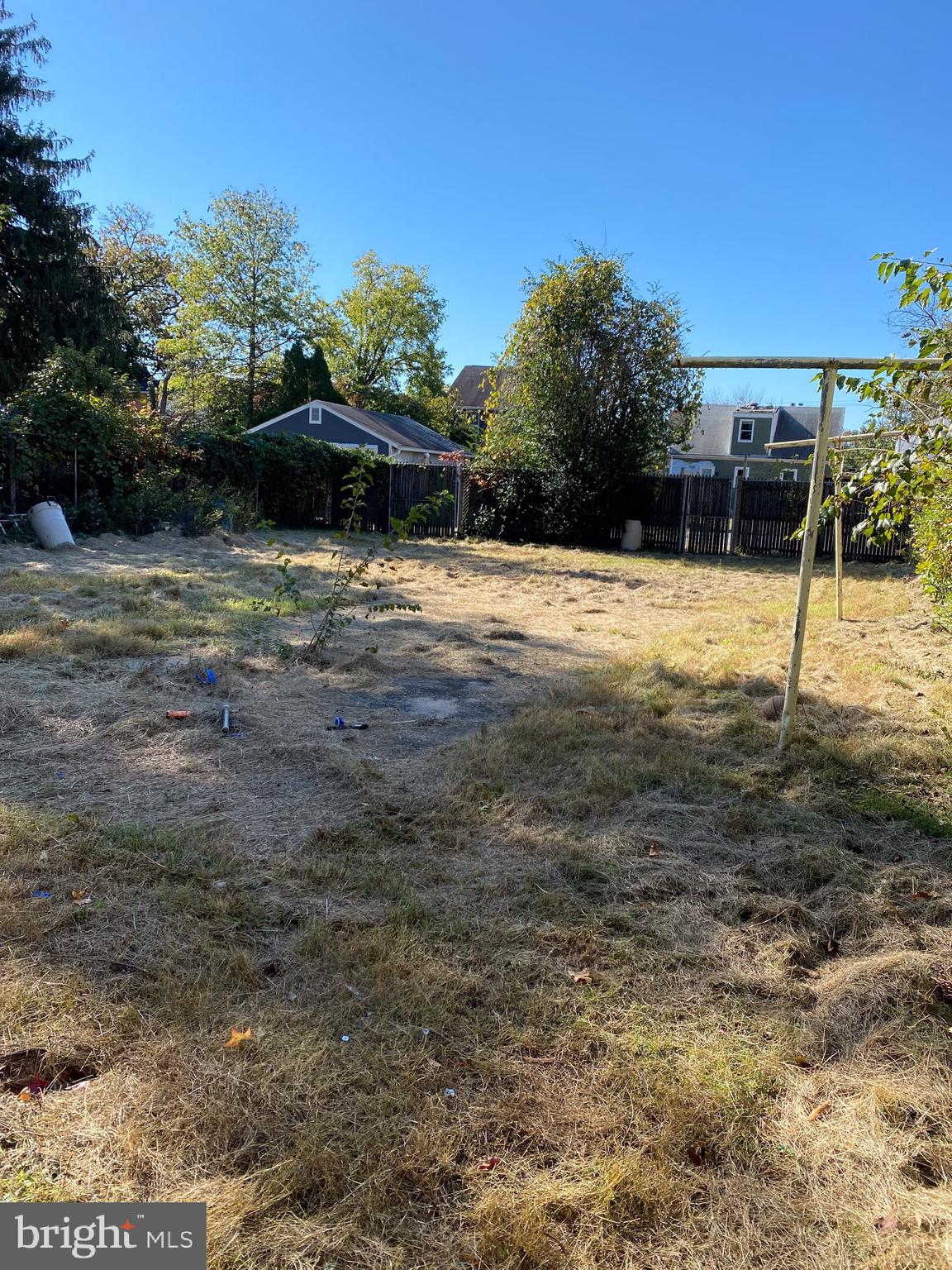 LAUREL - Residential