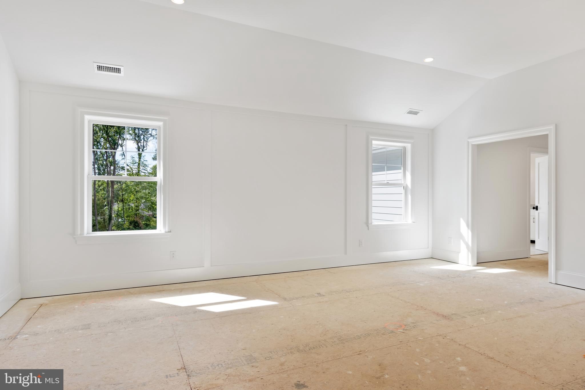 CANTERBURY WOODS - Residential