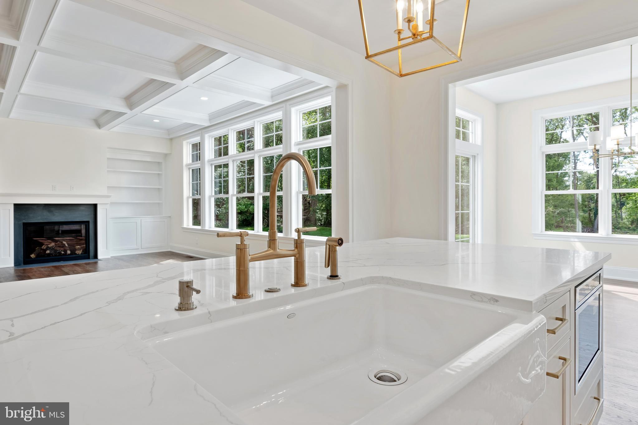 CANTERBURY WOODS - Residential