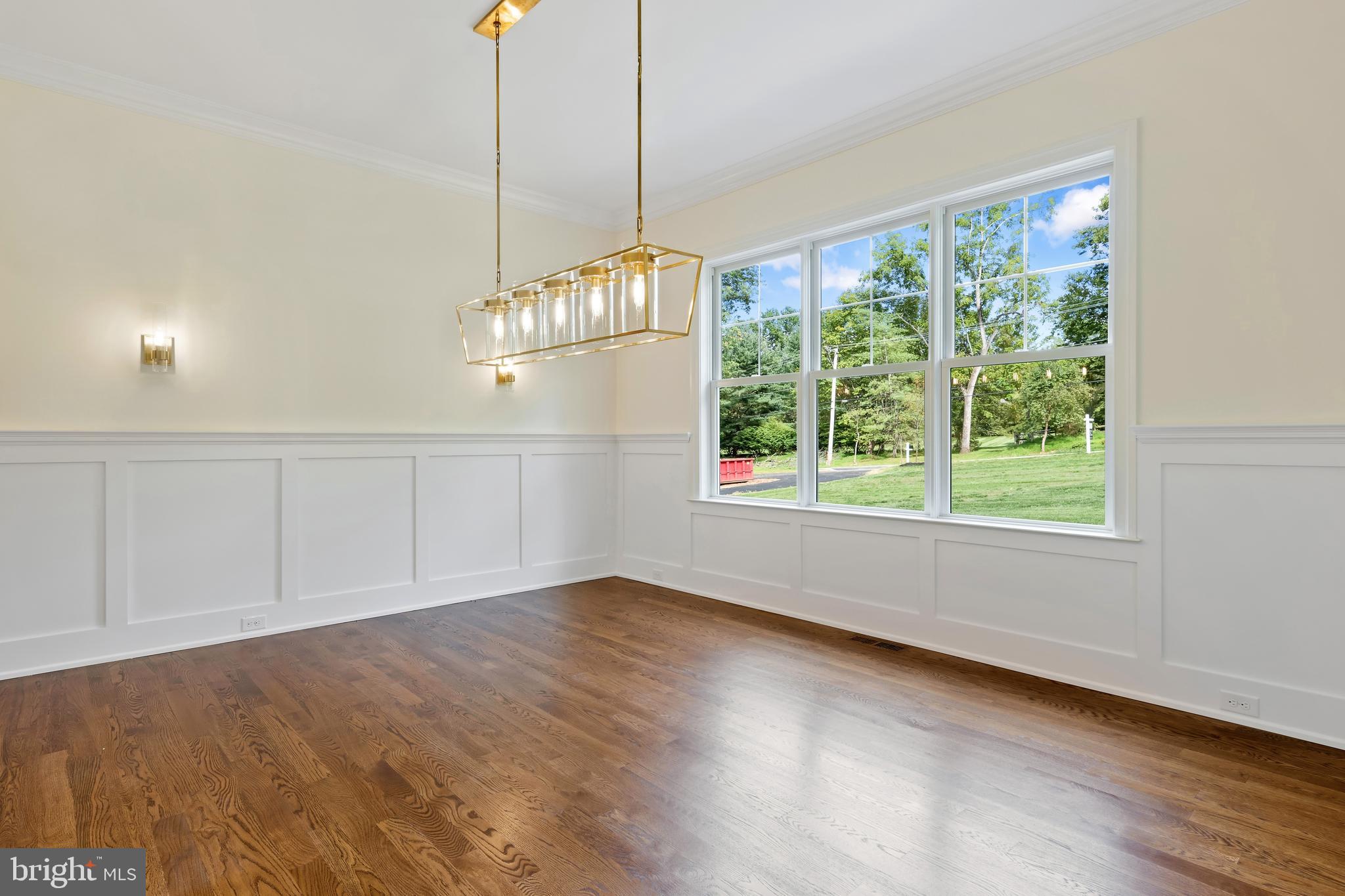 CANTERBURY WOODS - Residential