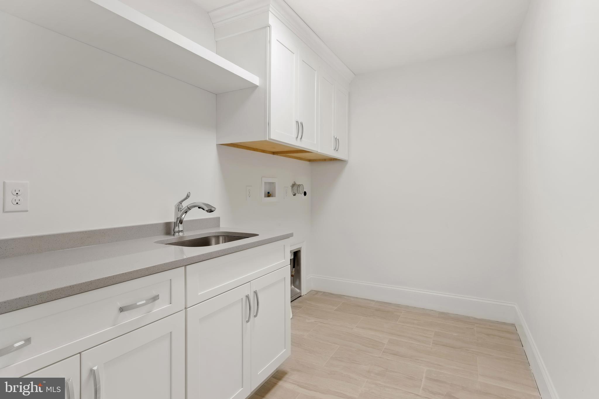 CANTERBURY WOODS - Residential