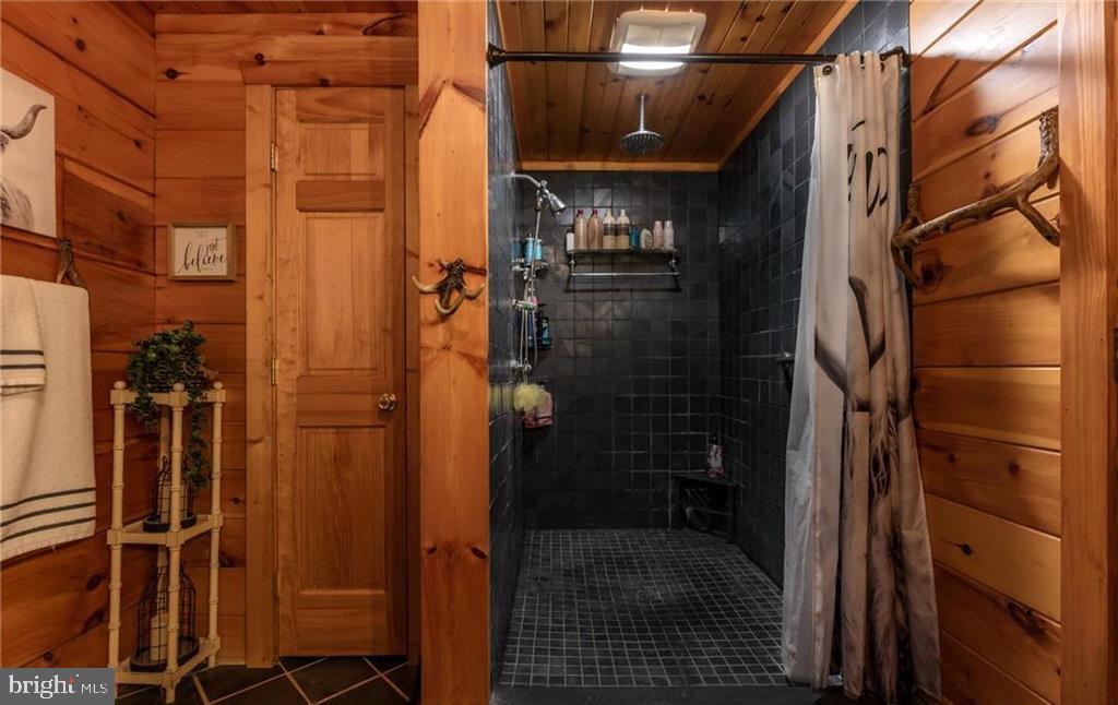 NOT IN A DEVELOPMENT - Farm