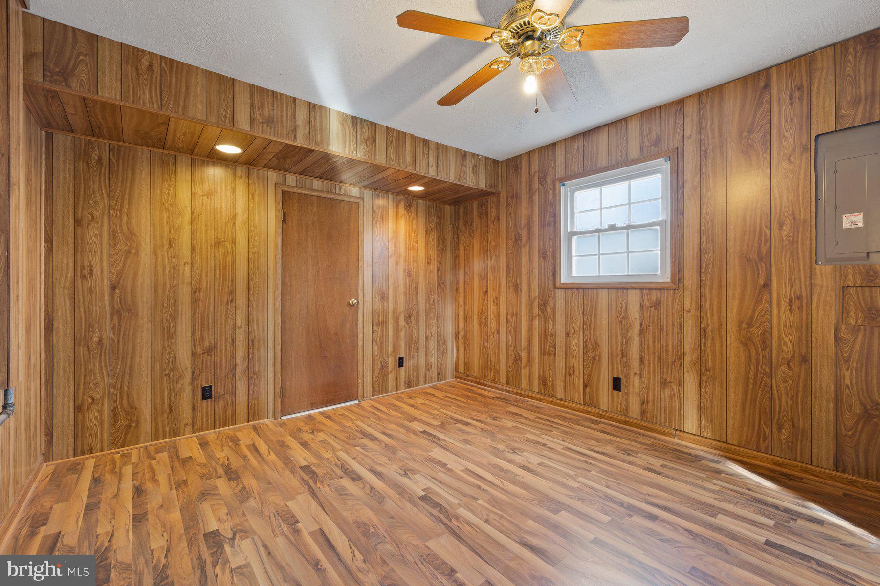 MEADOWBROOK AT BELAIR - Residential