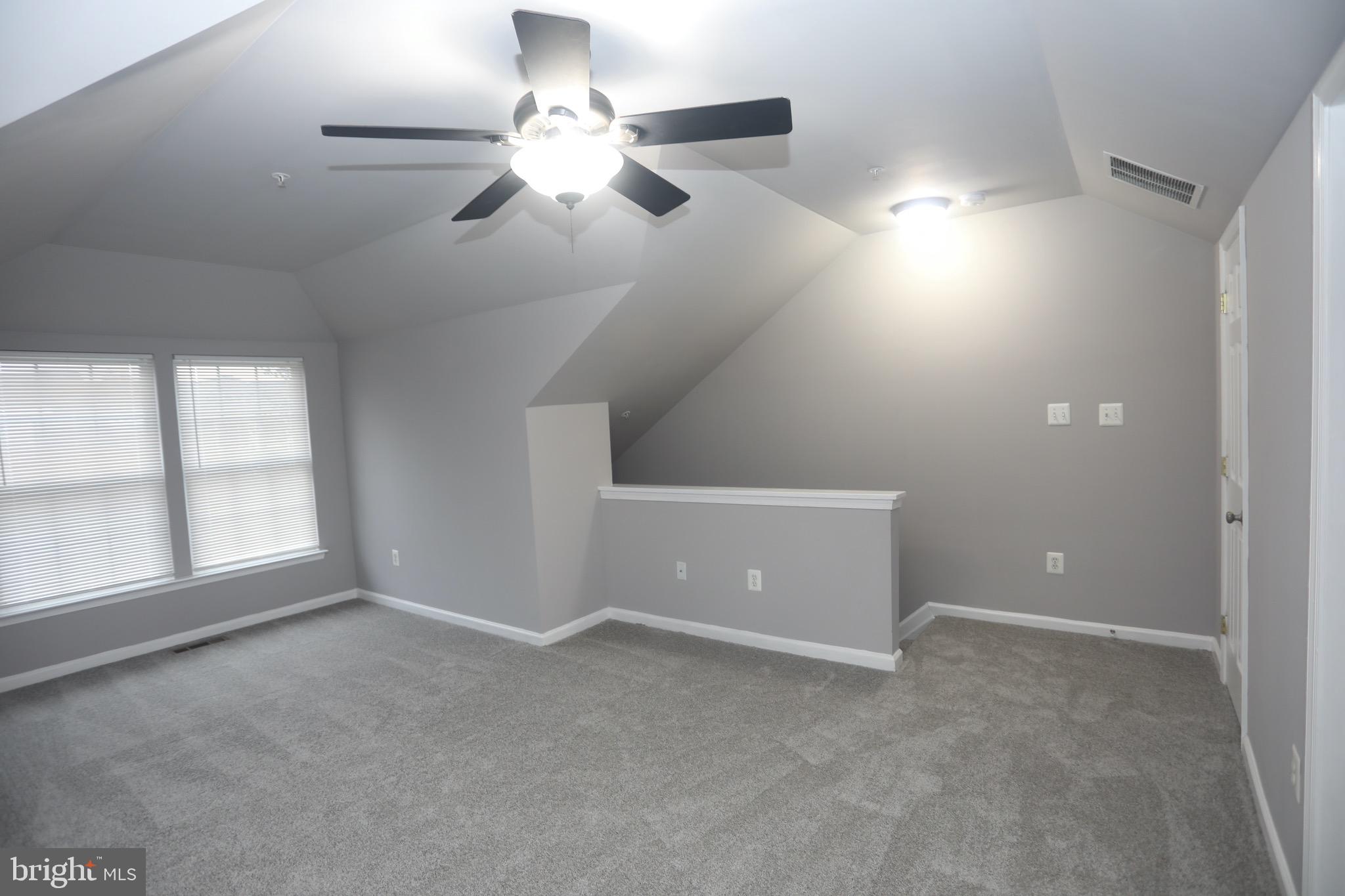 WORTHINGTON MEWS - Residential Lease