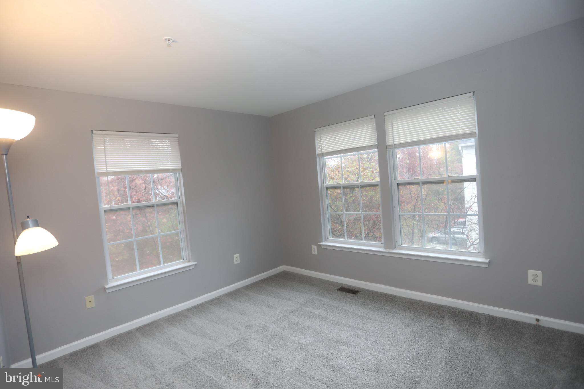 WORTHINGTON MEWS - Residential Lease