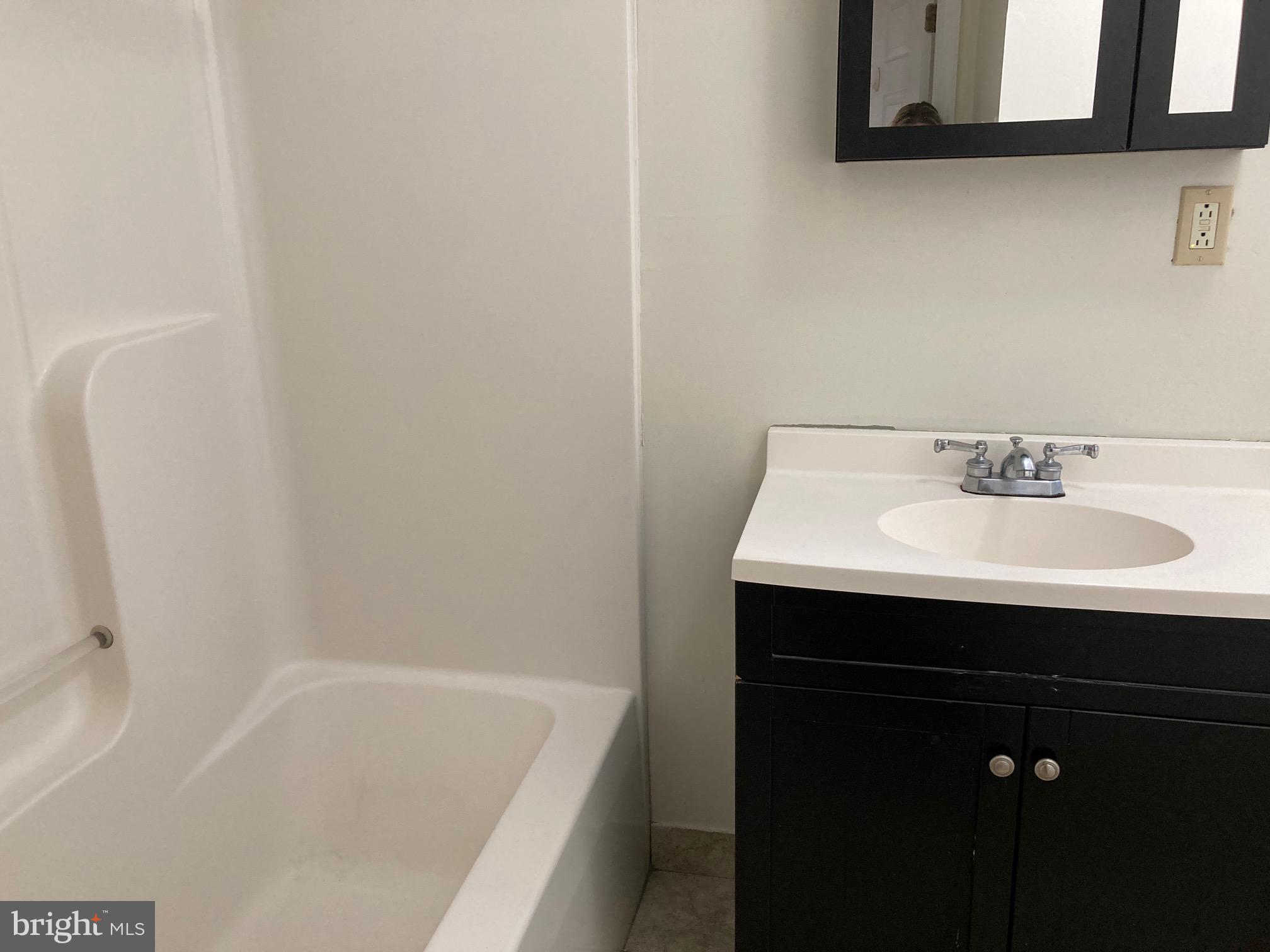 NEWBOLD - Residential Lease