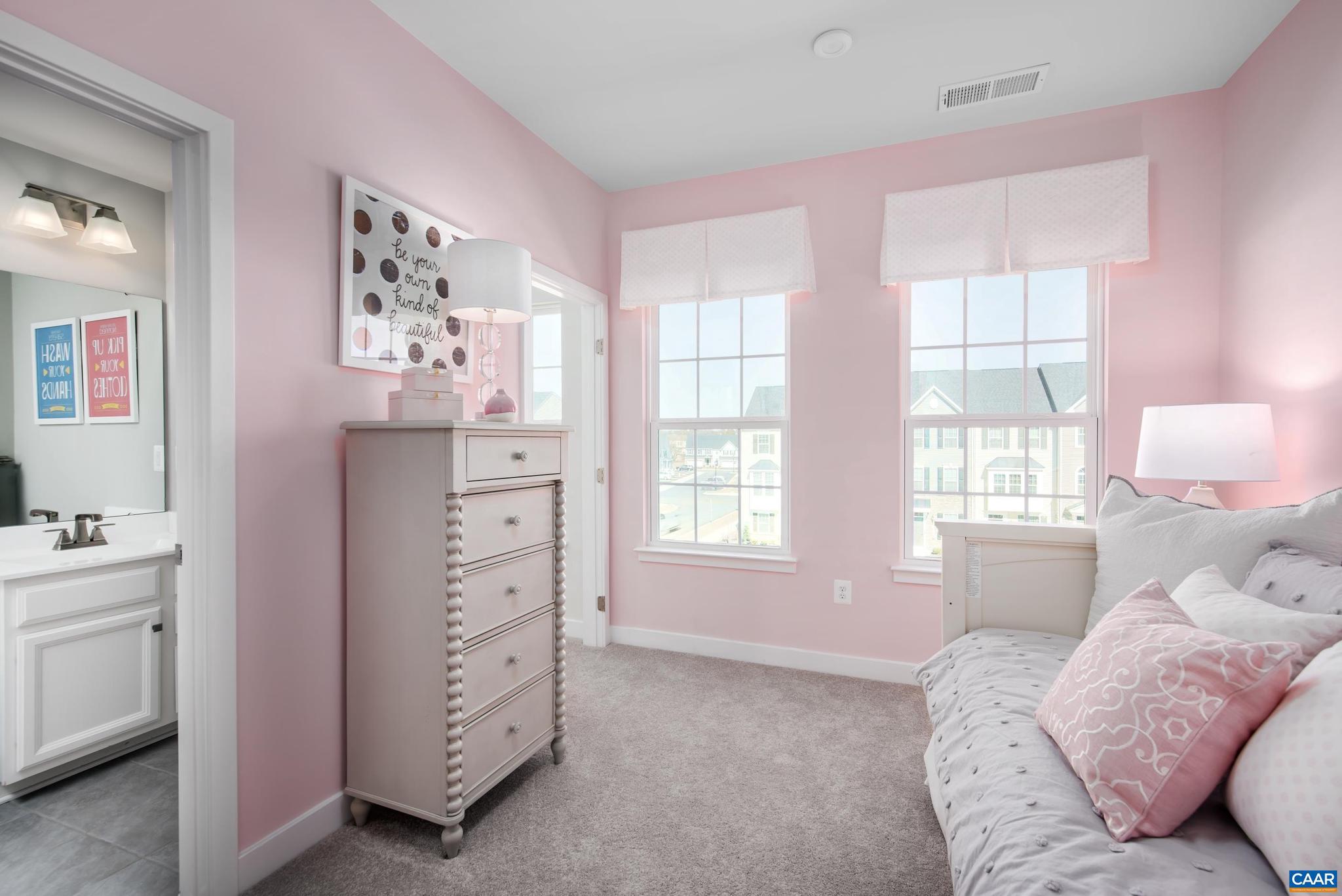 HOLLYMEAD TOWN CENTER - Residential