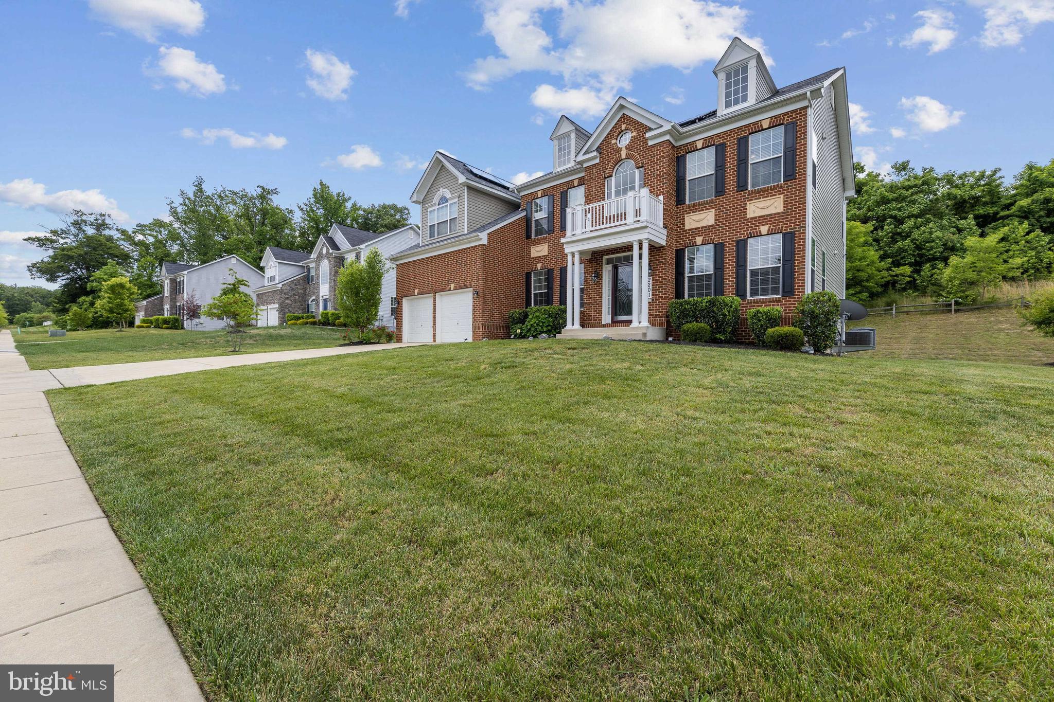 2201 MONTICELLO COURT