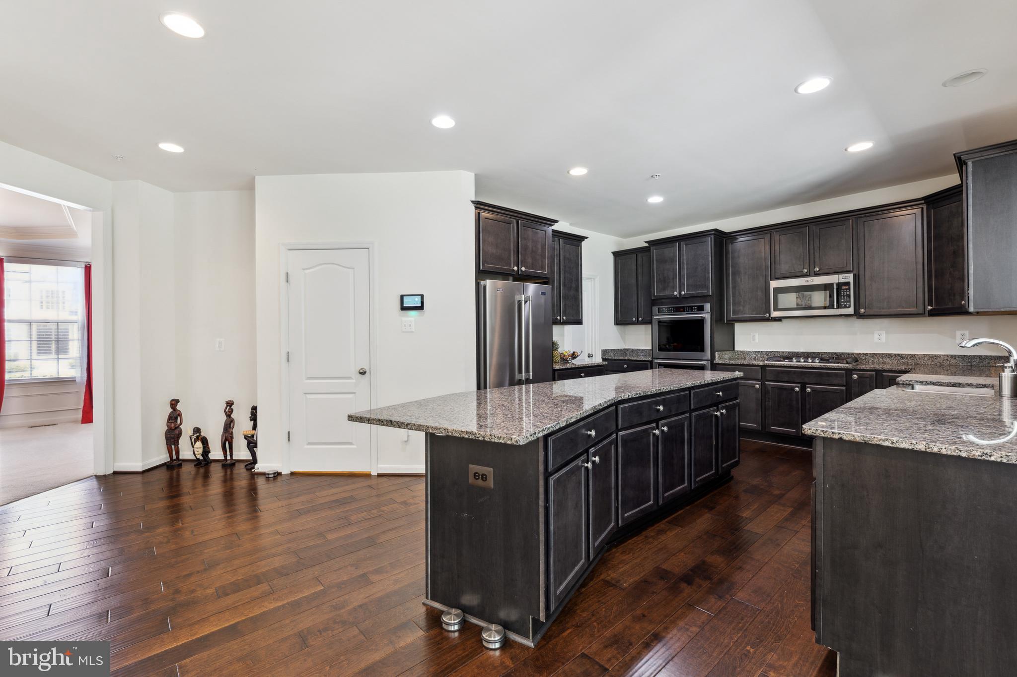 WASHINGTON OVERLOOK - Residential