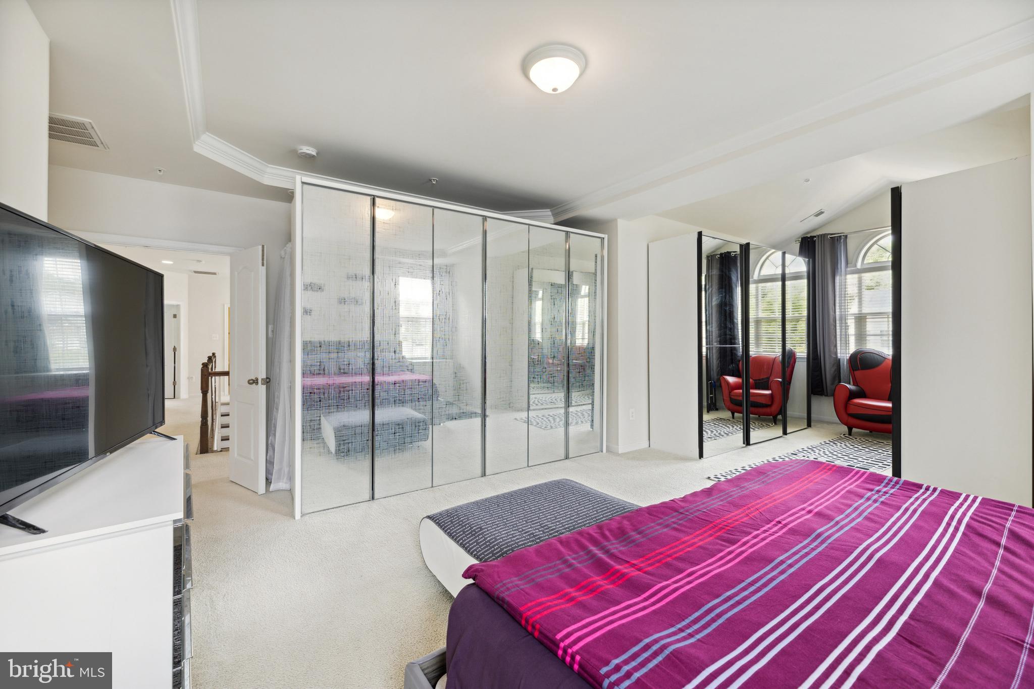 WASHINGTON OVERLOOK - Residential