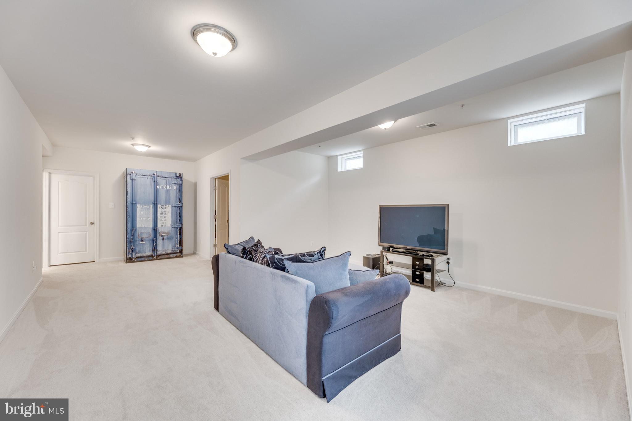 WASHINGTON OVERLOOK - Residential