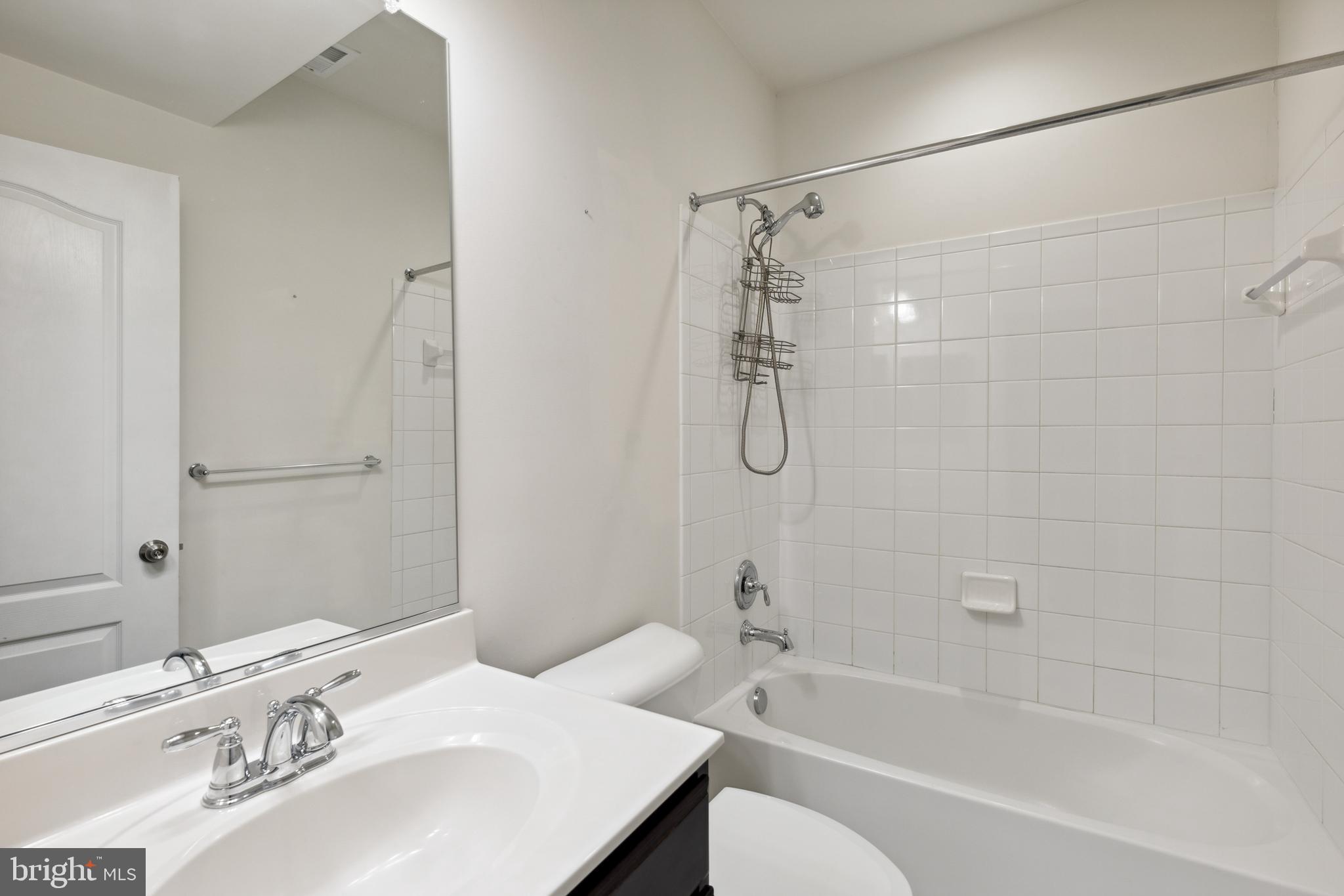 WASHINGTON OVERLOOK - Residential